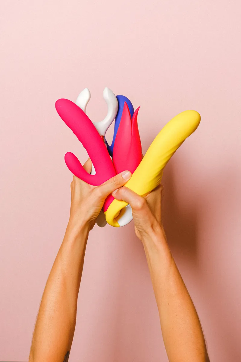 Variedade de produtos da seção de sex shop da Ana's Intimates